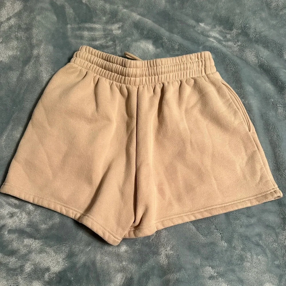 White Fox nude lounge shorts - Picture 3 of 4
